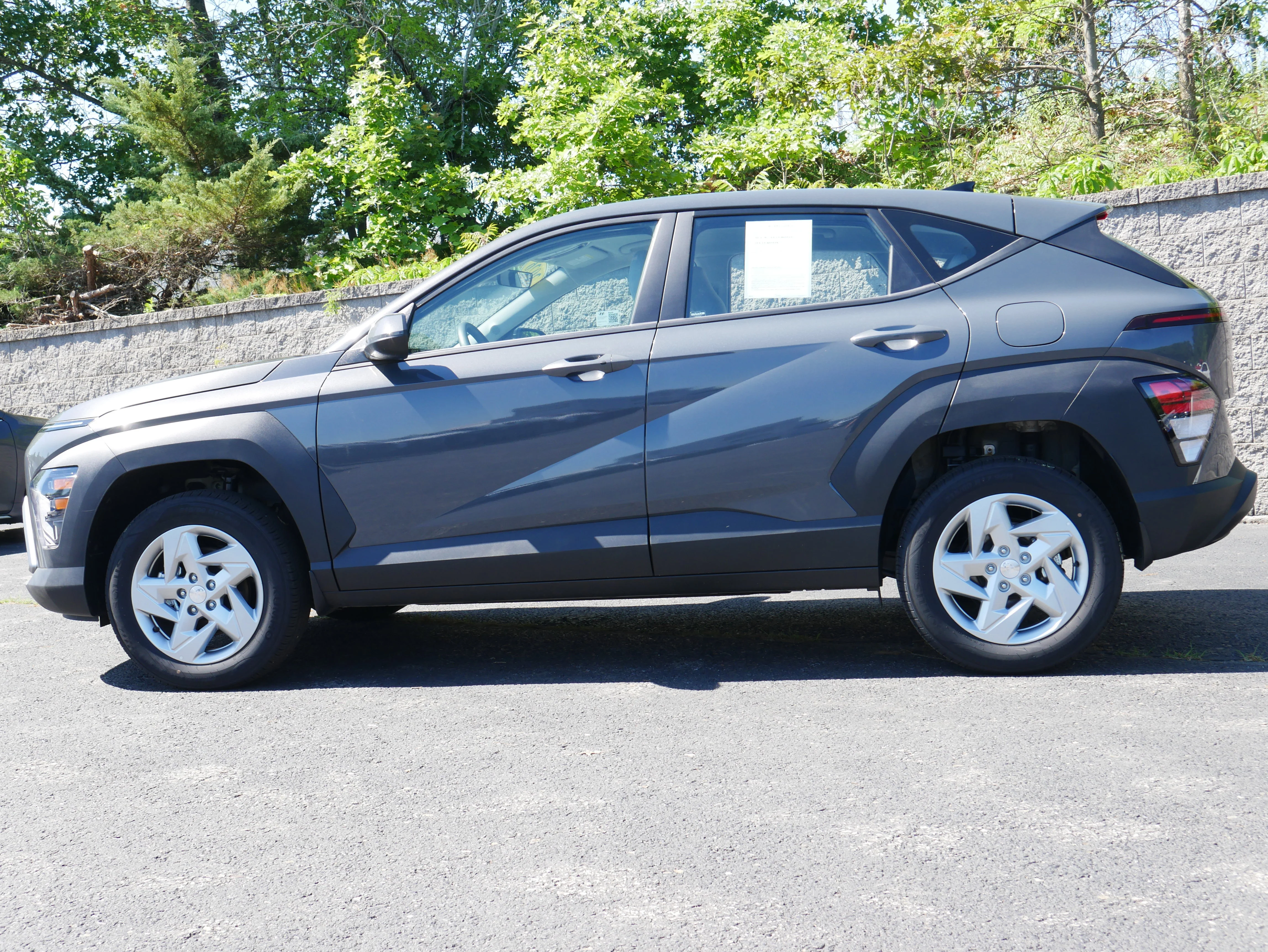 2026 Hyundai Kona SE - Photo 3