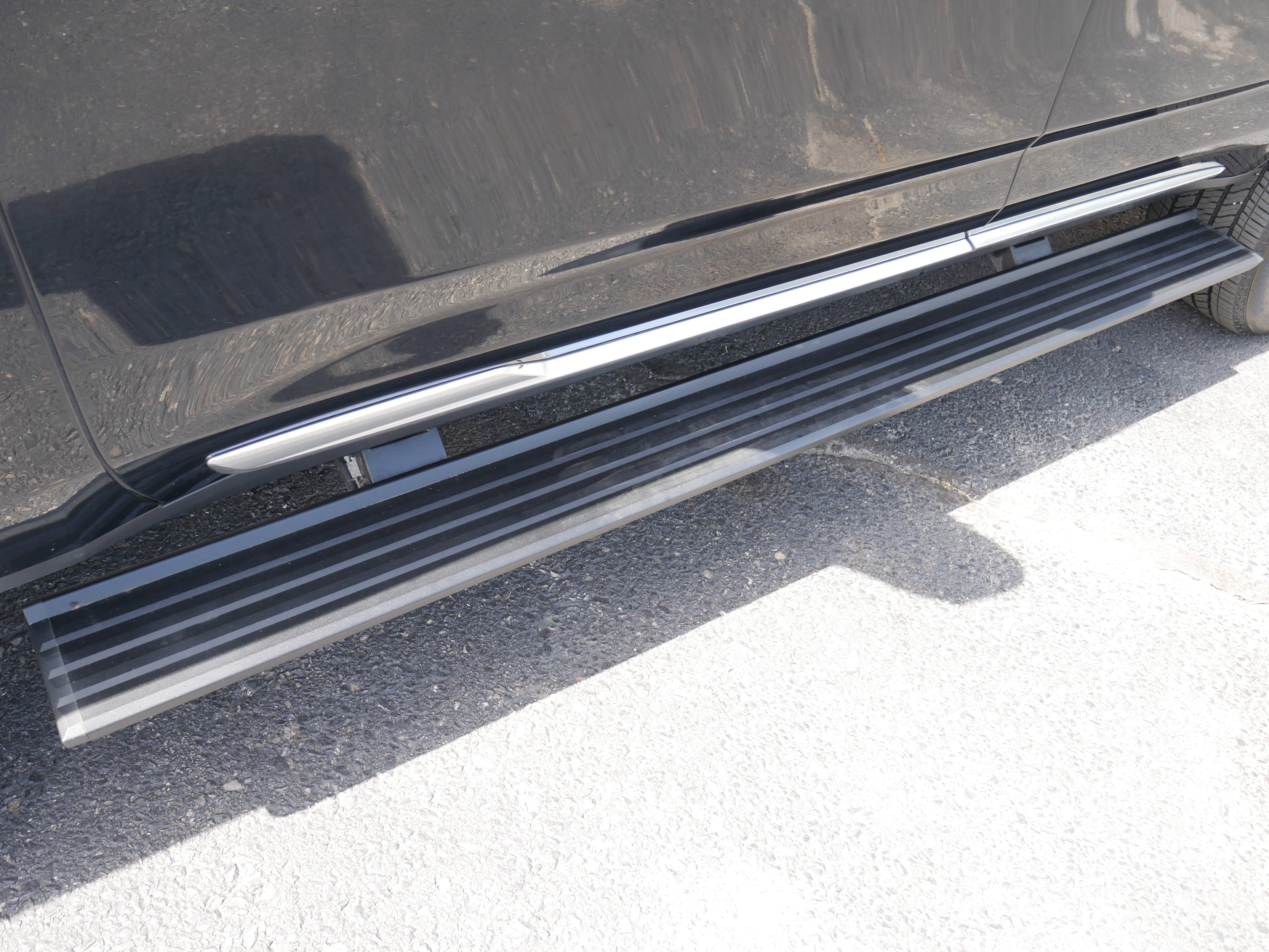 Used 2021 Black Raven Cadillac Premium Luxury Platinum image 15