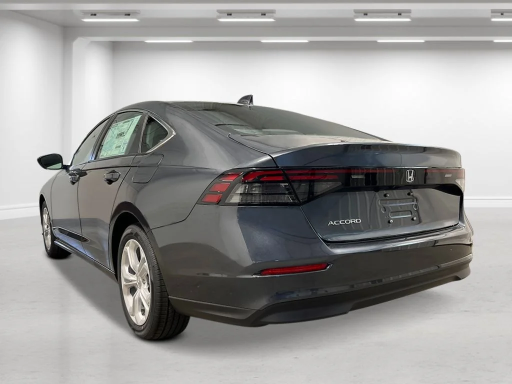 New 2026 Meteorite Gray Metallic Honda LX image 3