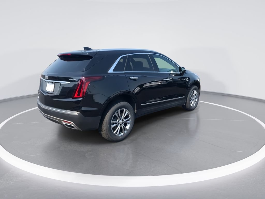 Used 2022 Black Cadillac Premium Luxury image 8