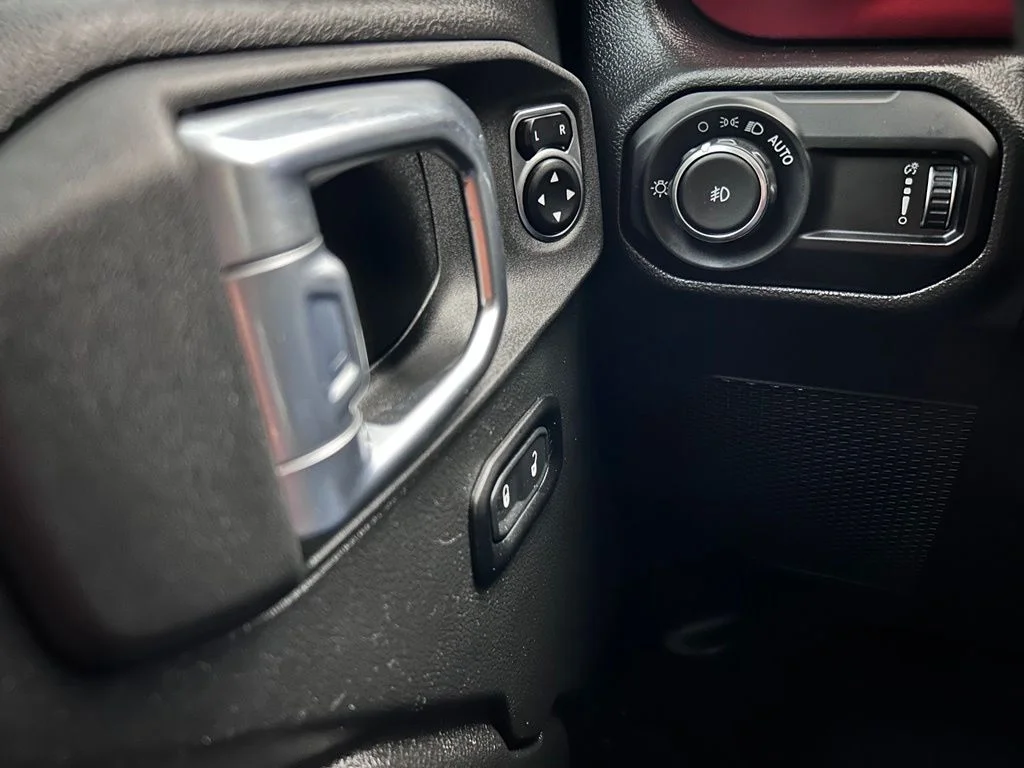 Used 2023 Black Jeep Rubicon image 19