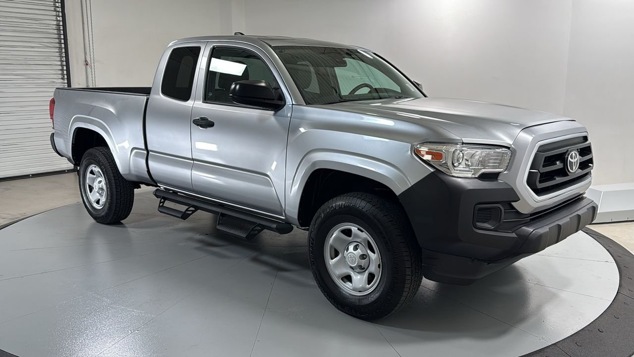 Used 2022 Silver Toyota SR image 3