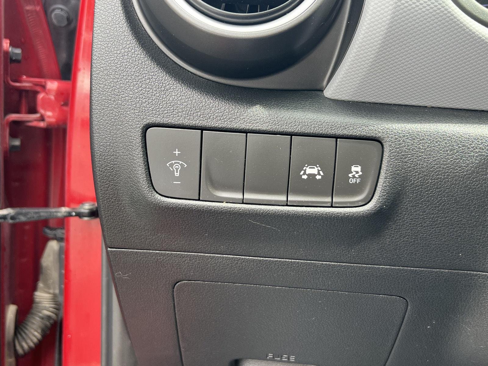 2019 Hyundai Kona SE - Photo 34