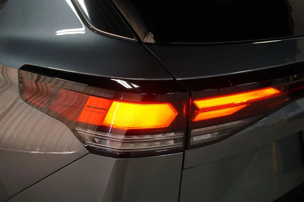 New 2026 Platinum Gray Volkswagen 2.0T SE image 29