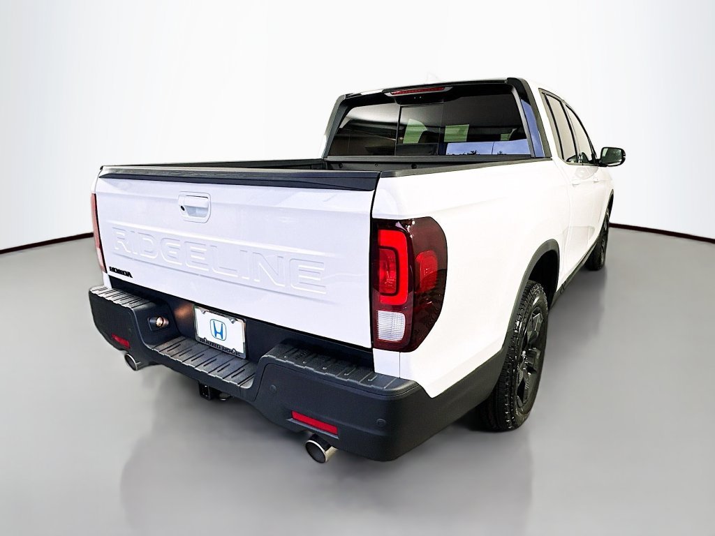 New 2026 Platinum White Pearl Honda Black Edition image 5