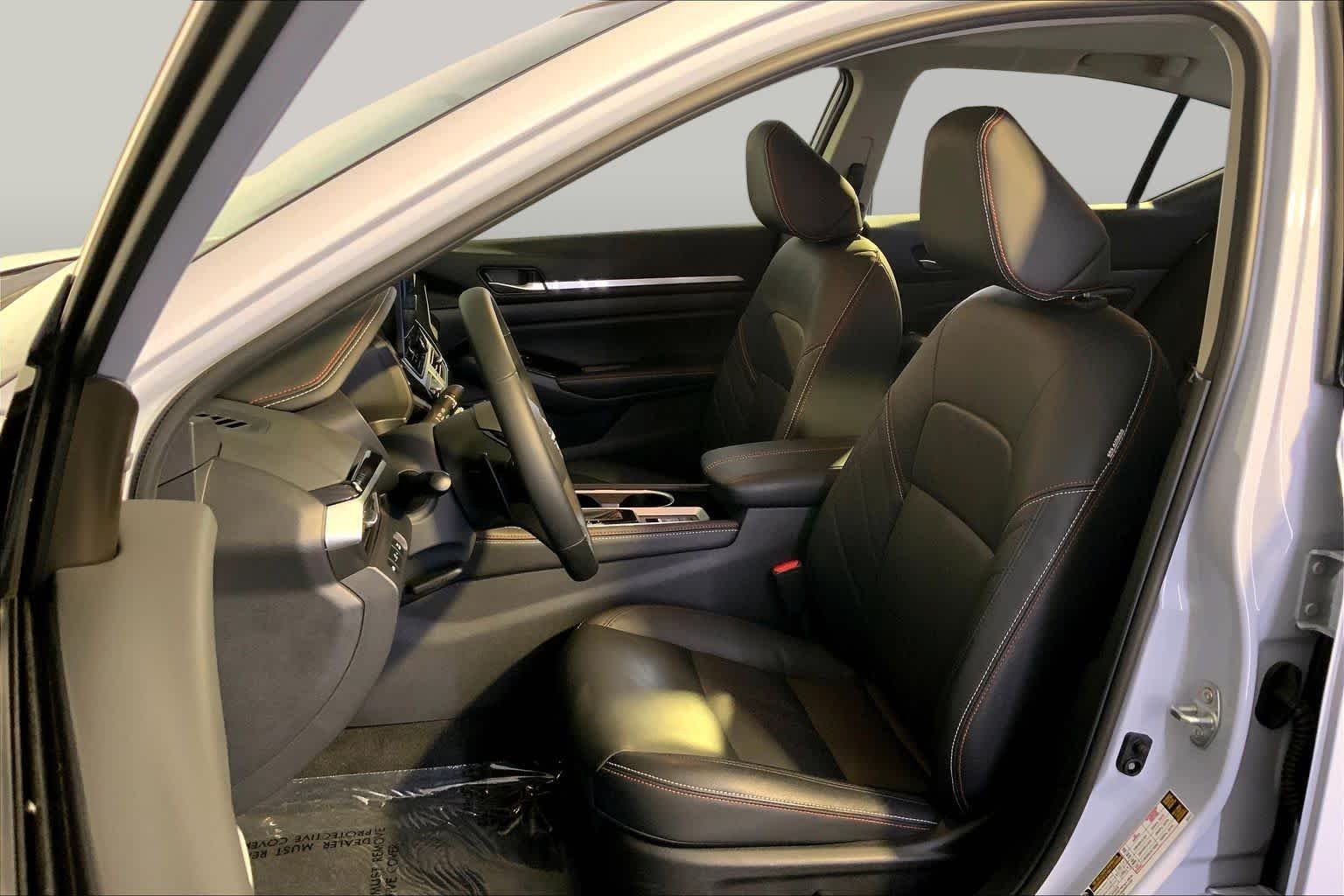 Used 2025 Gray Sky Pearl Nissan SR image 9