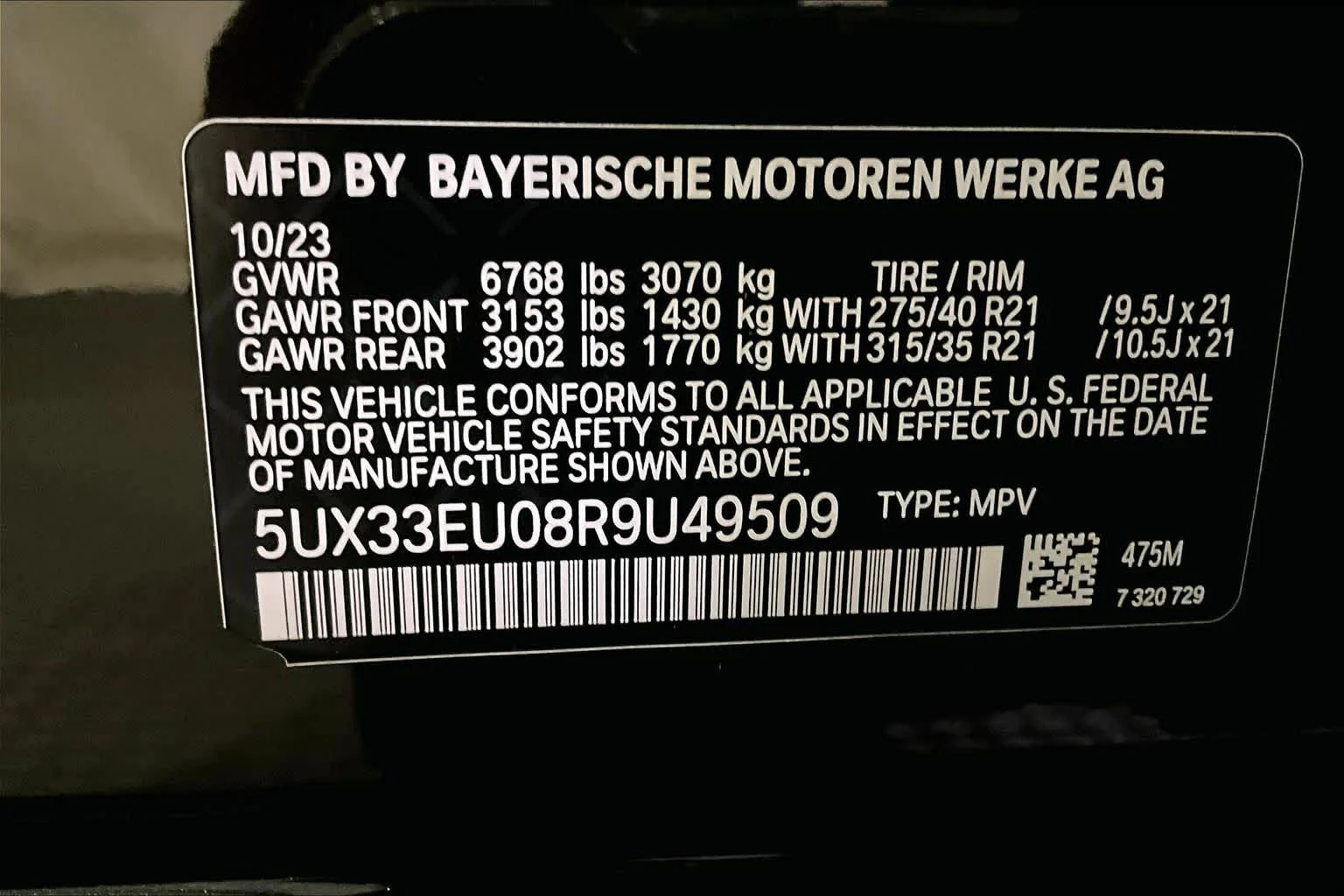 Certified Used 2024 Black Sapphire Metallic BMW M60i image 33