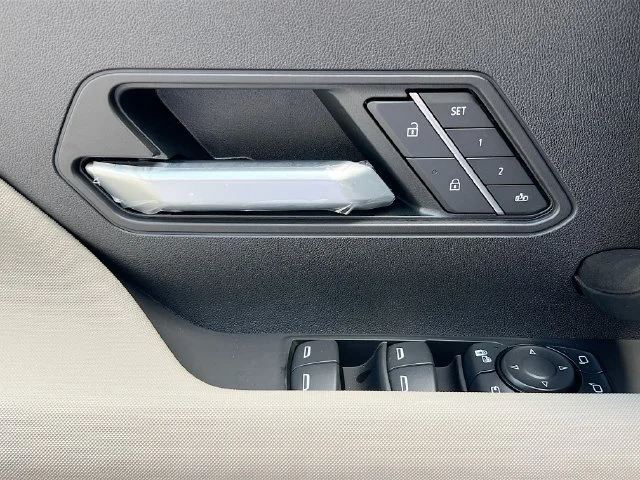 2026 GMC HUMMER EV 2X - Photo 13