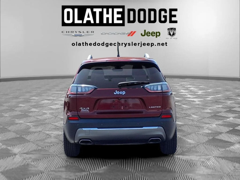 Used 2019 Red Jeep Limited image 27
