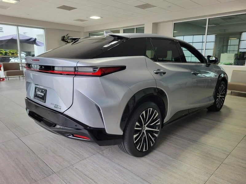 Certified Used 2023 IRIDIUM LEXUS RZ 450E LUXURY AWD image 6