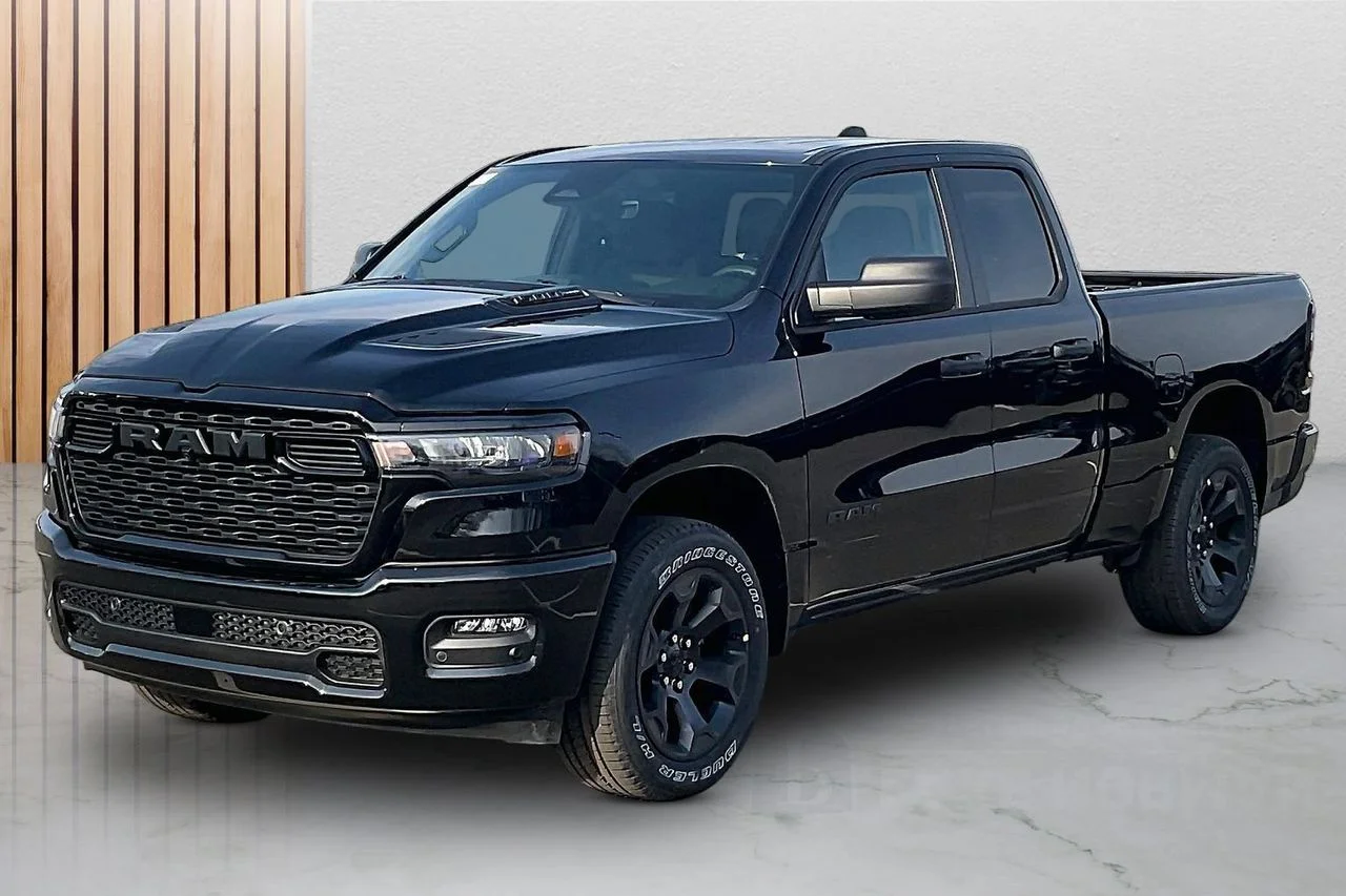 New 2026 Diamond Black Crystal Pearlcoat RAM Express image 4