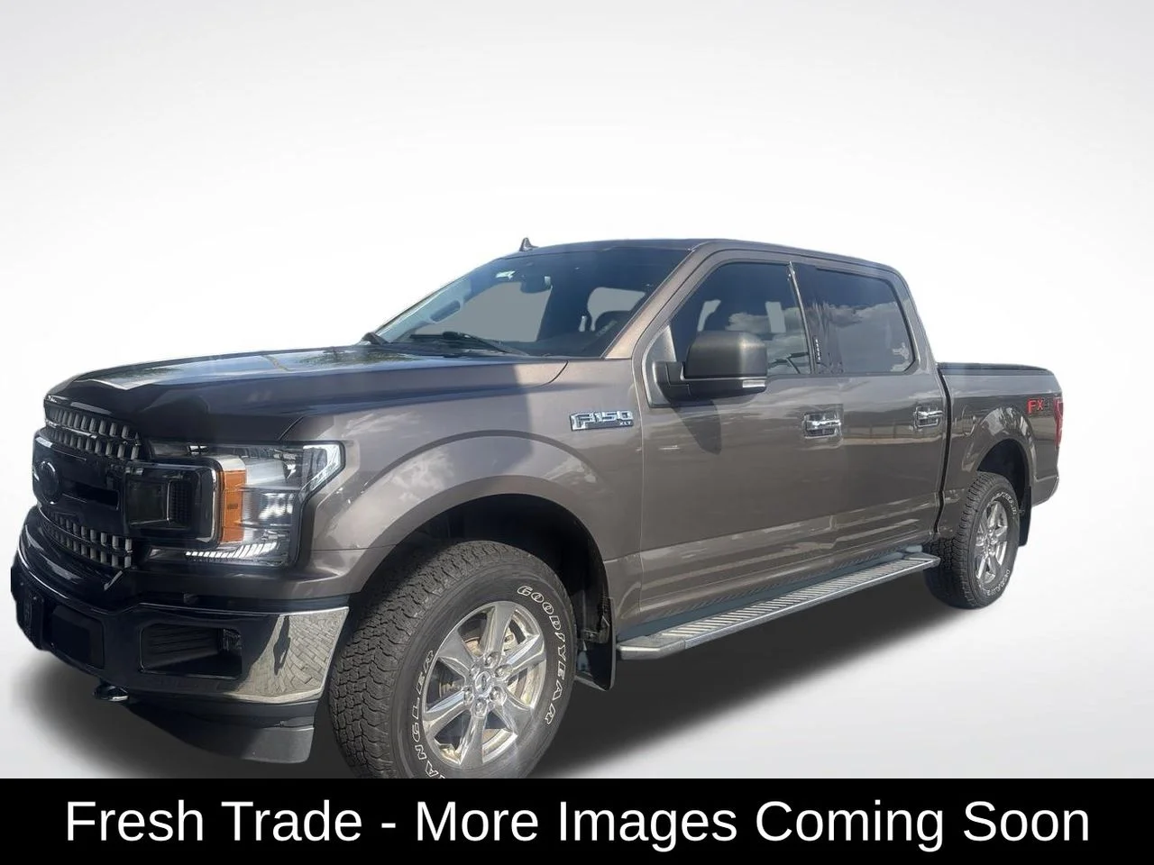Used 2019 Gray Ford XLT image 1