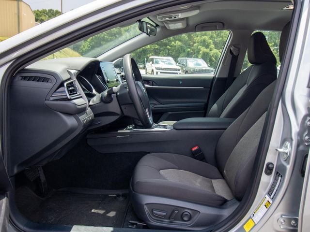 2023 Toyota Camry LE - Photo 6