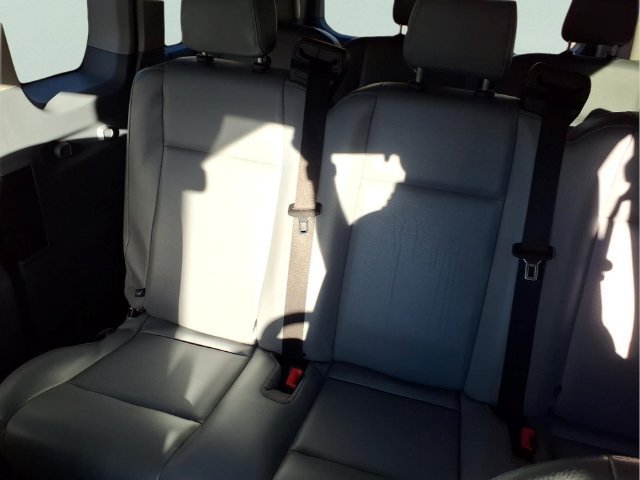 Used 2016  Ford XL image 17