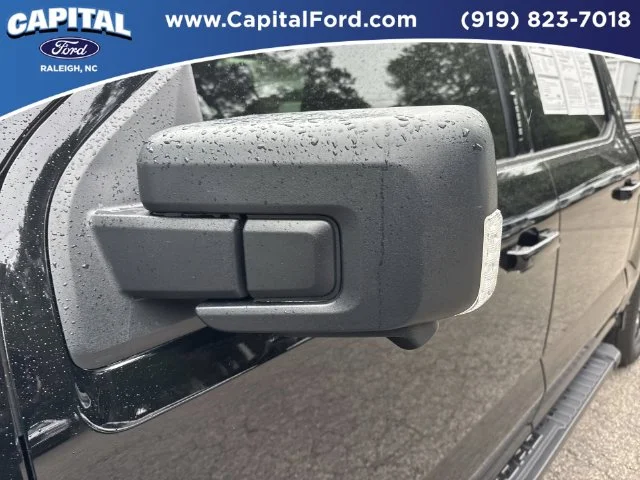 Used 2023 Black Ford XLT image 12