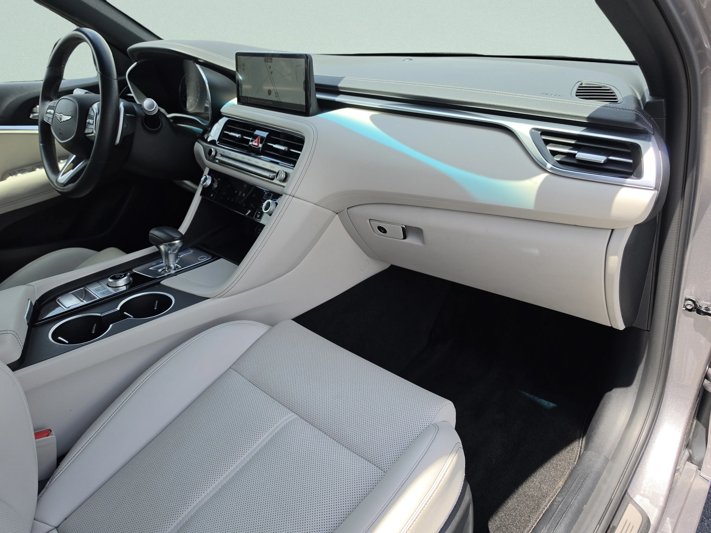 Used 2025 Savile Silver Genesis 2.5T image 16