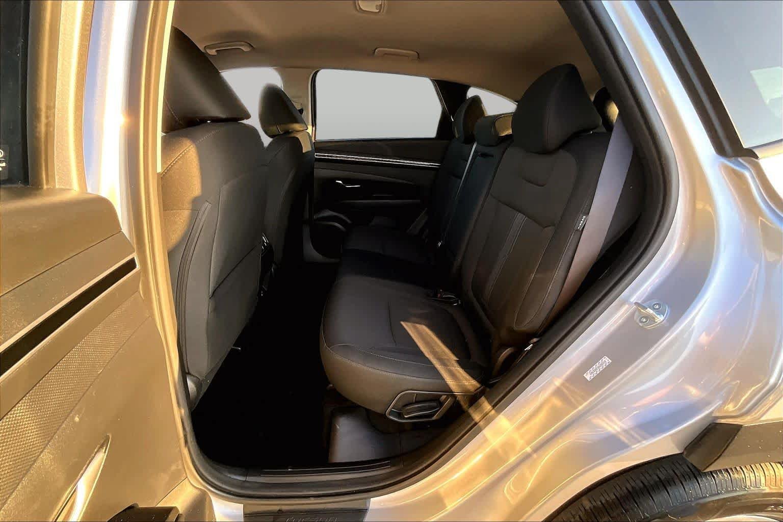 Used 2024 Shimmering Silver Hyundai SEL image 20