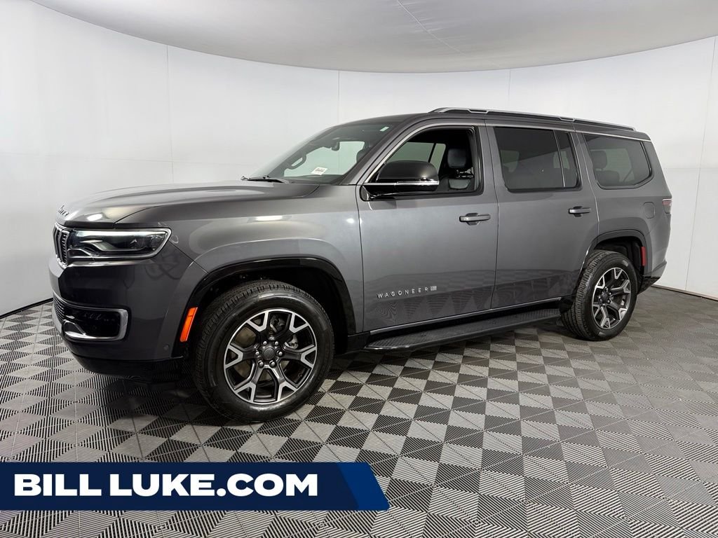 Used 2023 Gray Wagoneer Series III image 1