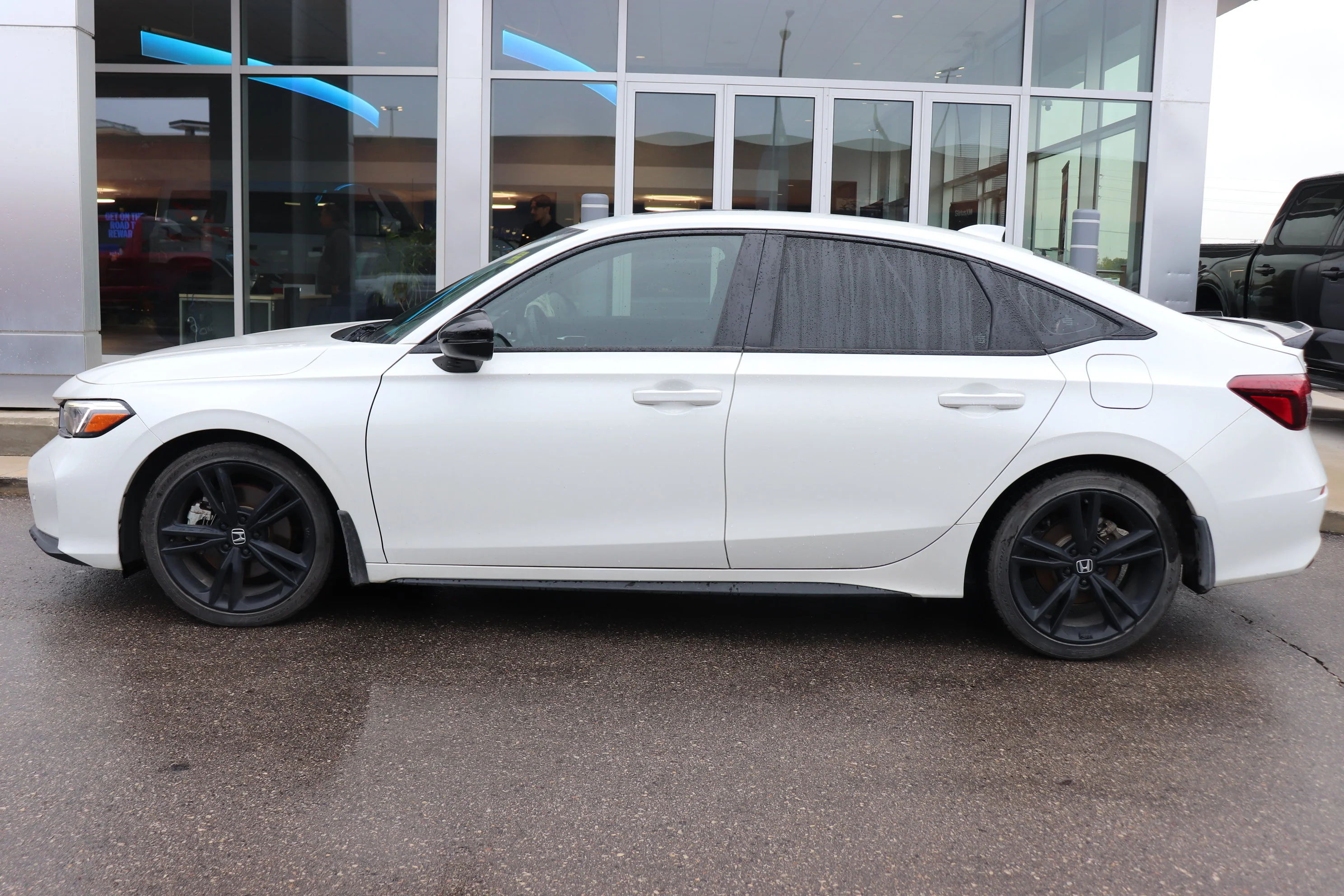 Used 2025  Honda Manual image 3