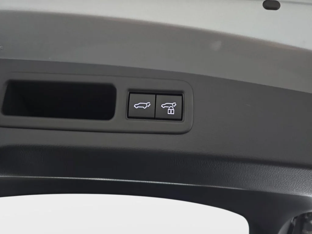 New 2026 Iridium Lexus PREMIUM PLUS image 13