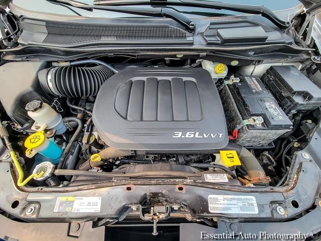 Used 2018 Silver Dodge SE Plus image 28