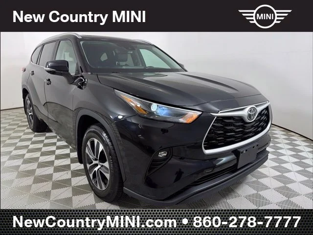 Used 2023 Black Toyota XLE image 1