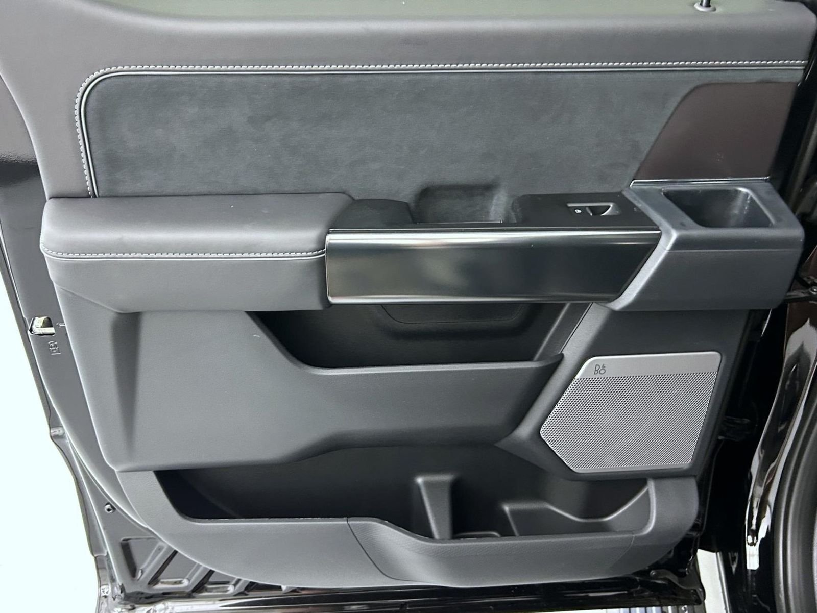 New 2026 Agate Black Metallic Ford Platinum image 21