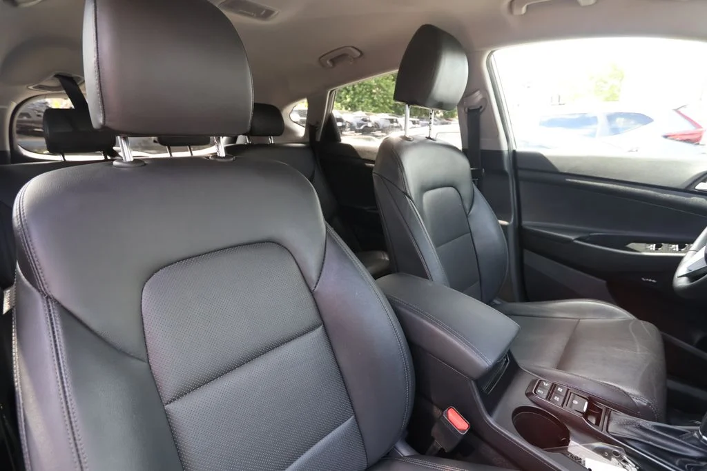 Used 2020 Silver Hyundai Limited image 34
