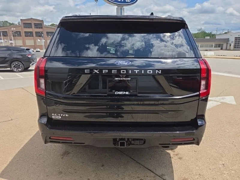 New 2026 Agate Black Metallic Ford Active image 6