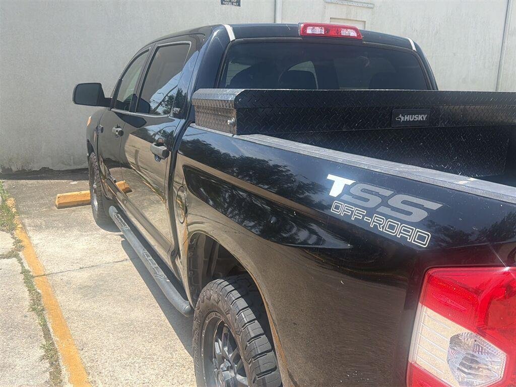 Used 2017 Black Toyota SR5 image 4