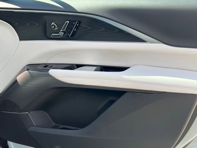 2025 Cadillac LYRIQ Sport 1 - Photo 20