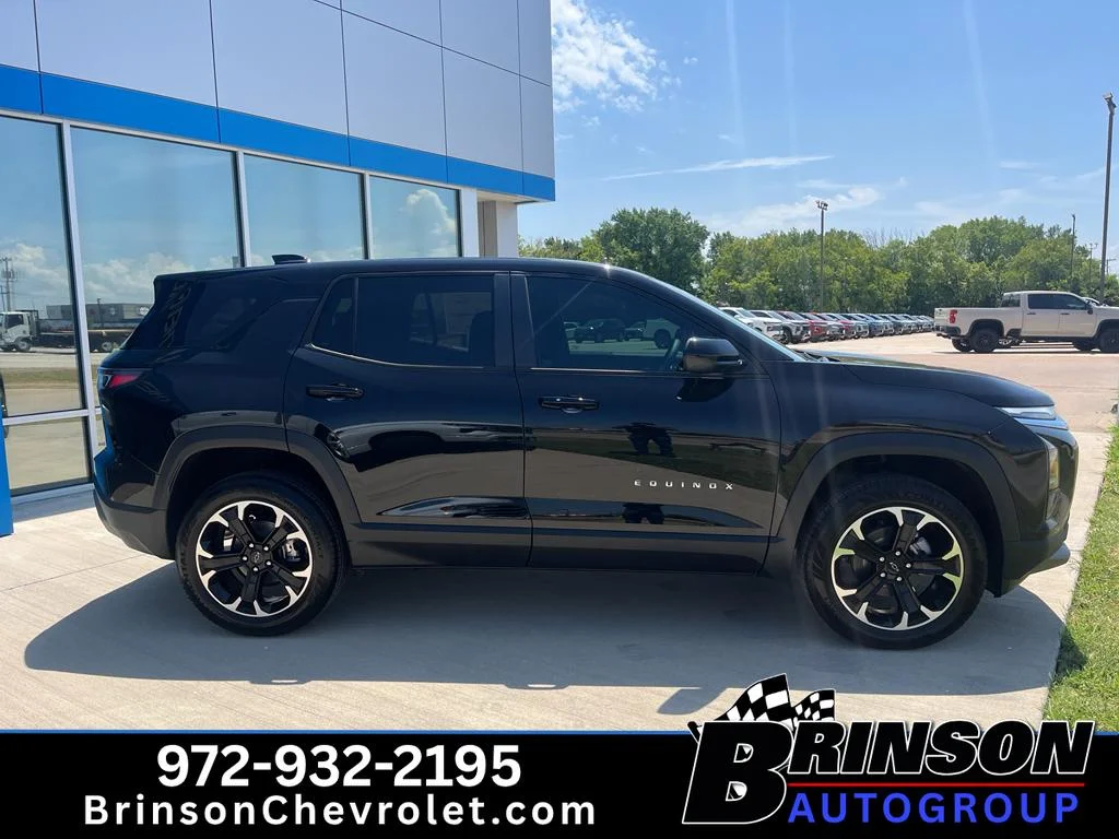 New 2027 Mosaic Black Metallic Chevrolet LT image 15