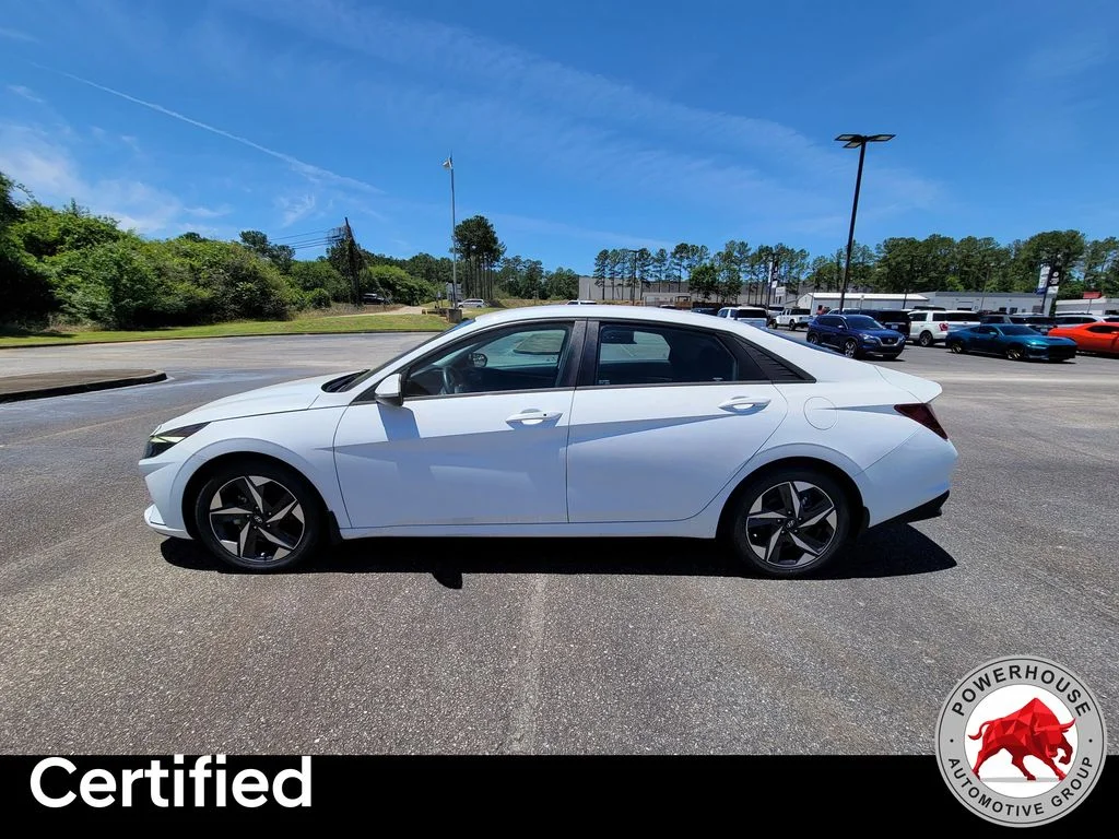 Used 2023 Gray Hyundai SEL image 3
