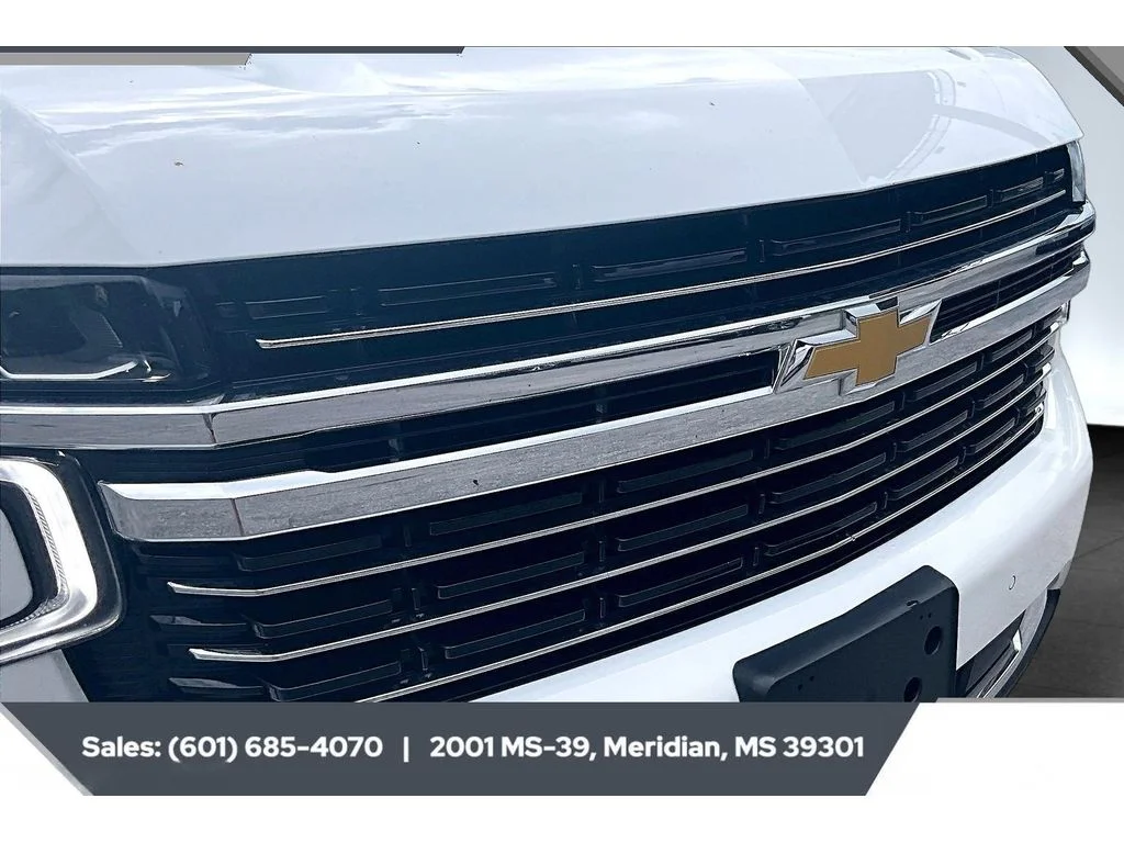Used 2024 Summit White Chevrolet LT image 22