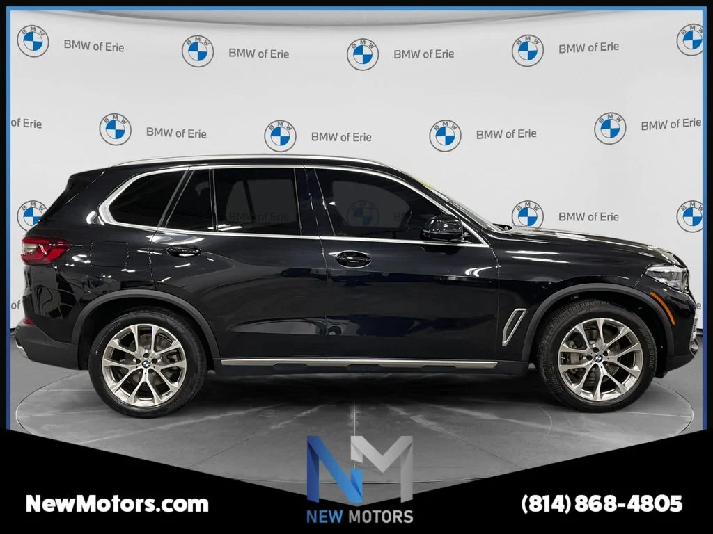 Used 2021 Black Sapphire Metallic BMW xDrive40i image 6