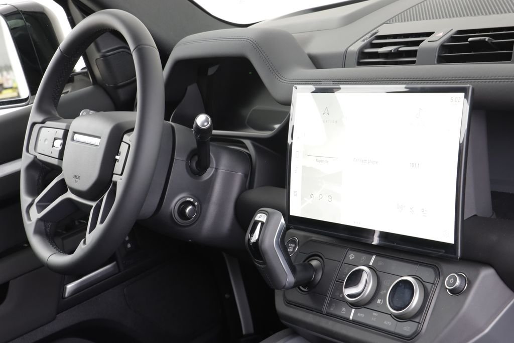 New 2026 Fuji White LAND ROVER X-Dynamic SE image 23