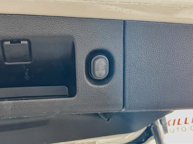 2018 Chevrolet Suburban LT - Photo 30