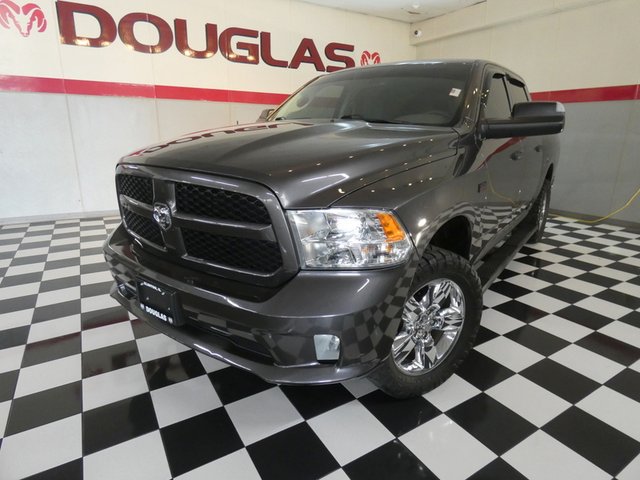 2019 Ram 1500 Classic 4WD Crew Cab Express