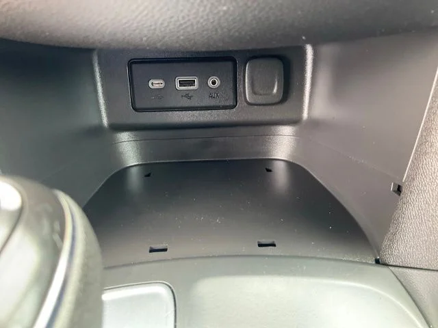Used 2021 White Chevrolet LT image 21