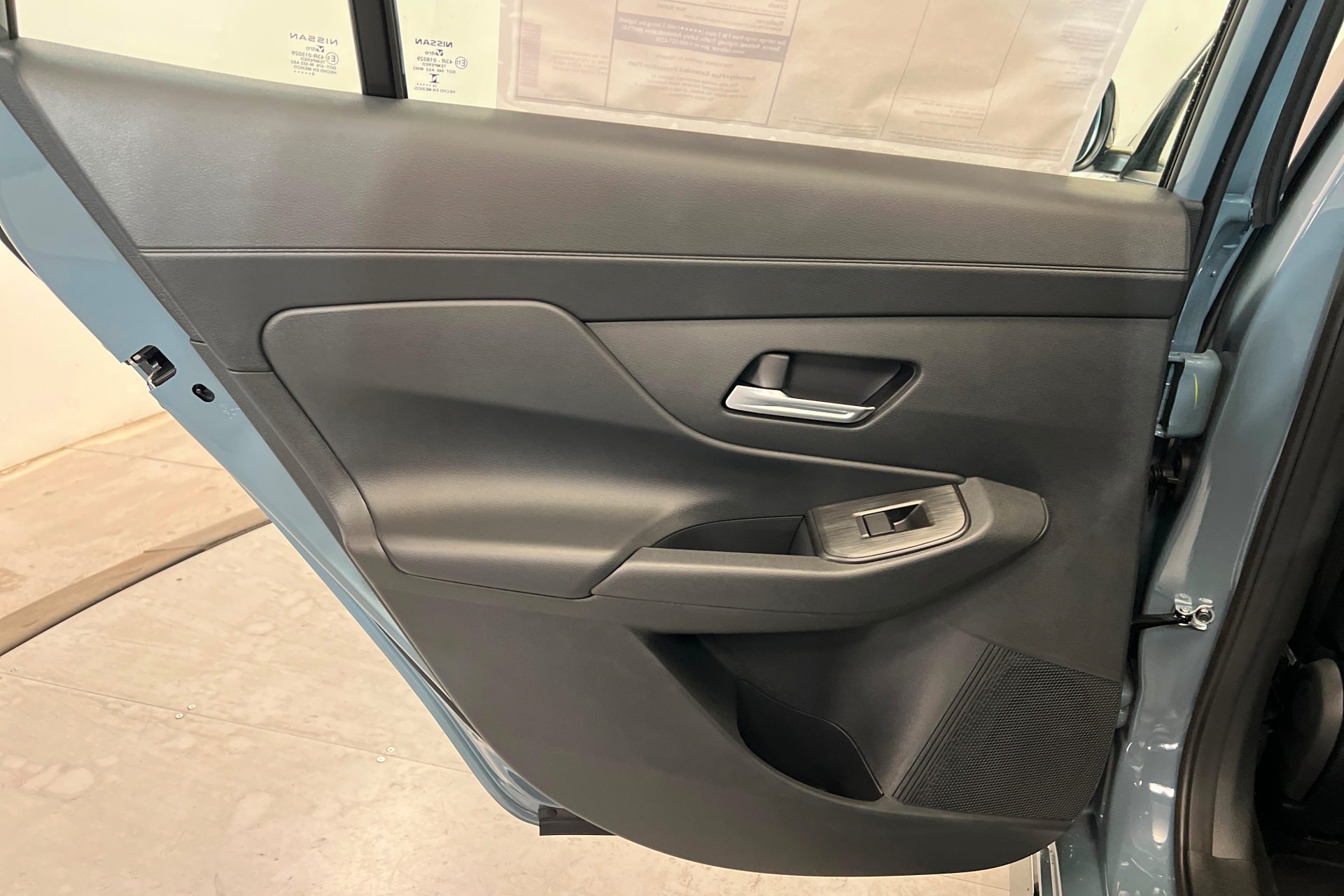 New 2027 Atlantic Gray Metallic Nissan SR image 19