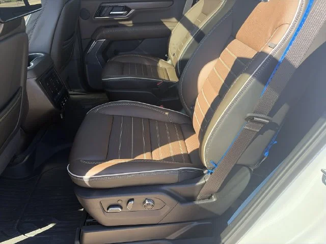 New 2027 White GMC Denali Ultimate image 14