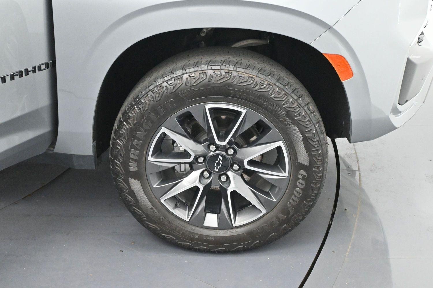 Used 2024 Sterling Gray Metallic Chevrolet Z71 image 38