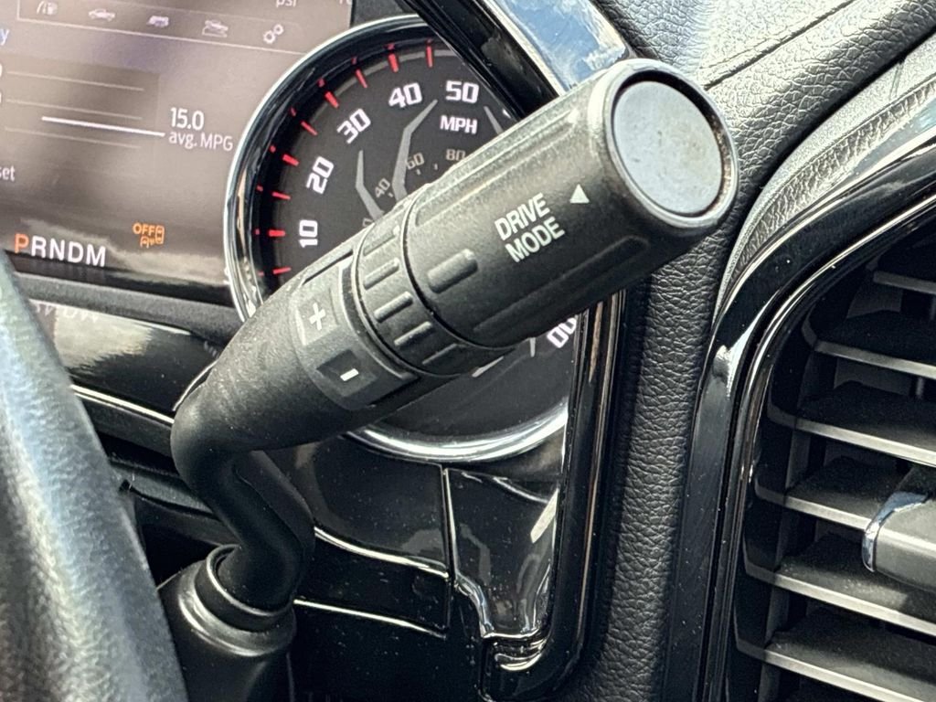 Used 2022 White Ford Lariat image 31