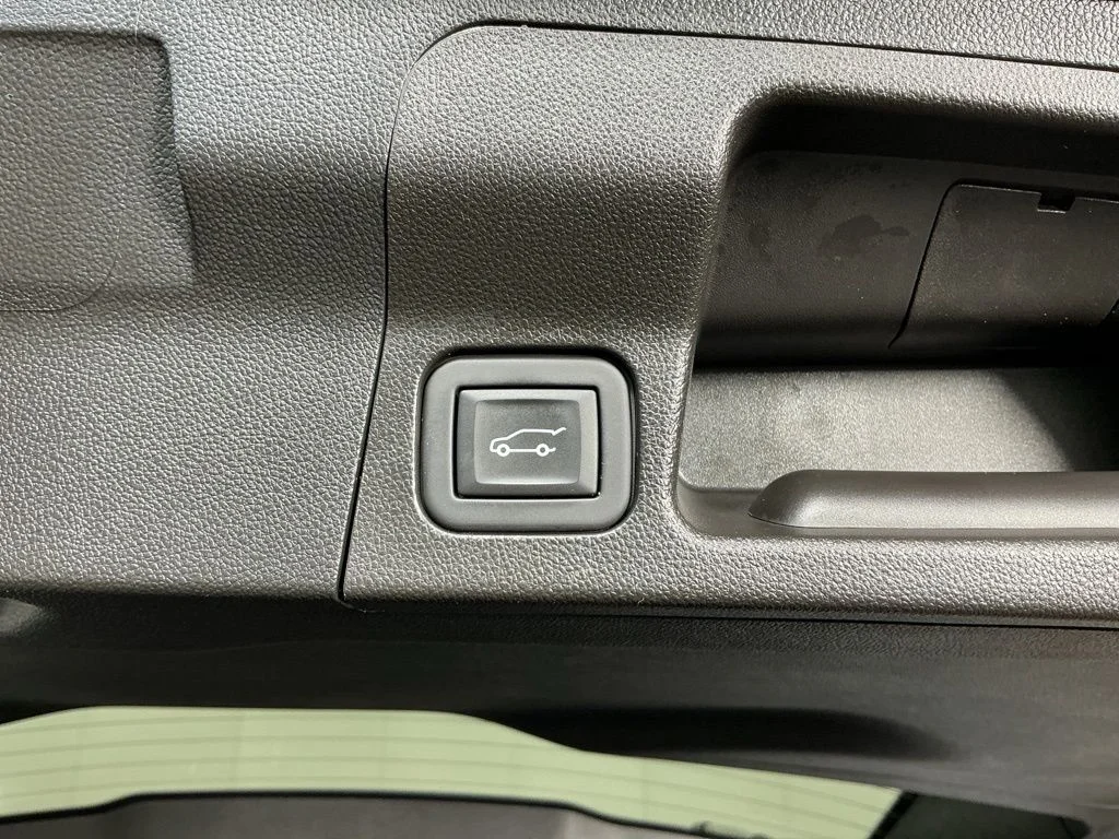 Certified Used 2023 Silver GMC AT4 image 15