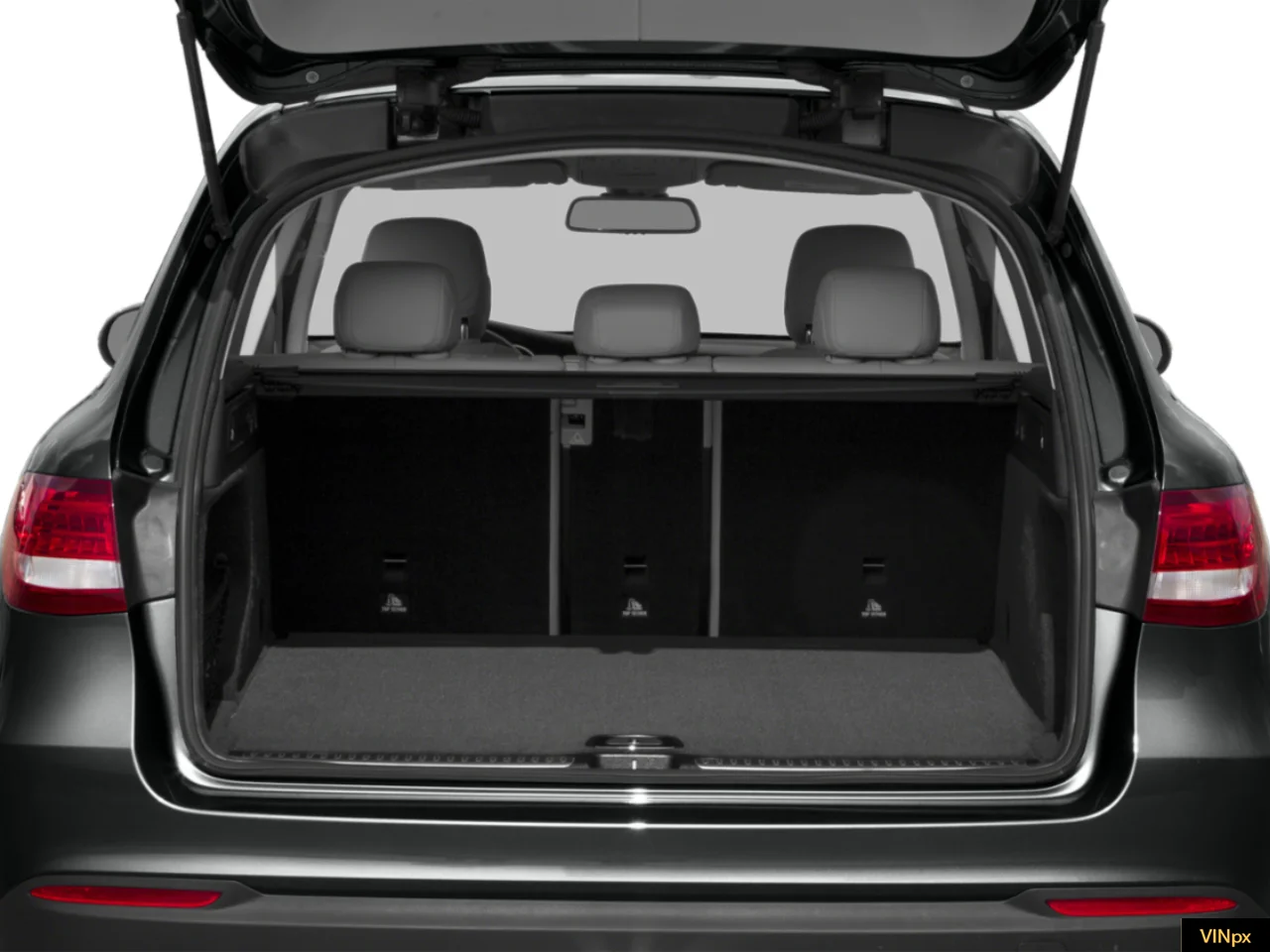 Used 2019 Black Mercedes-Benz 4MATIC® image 9