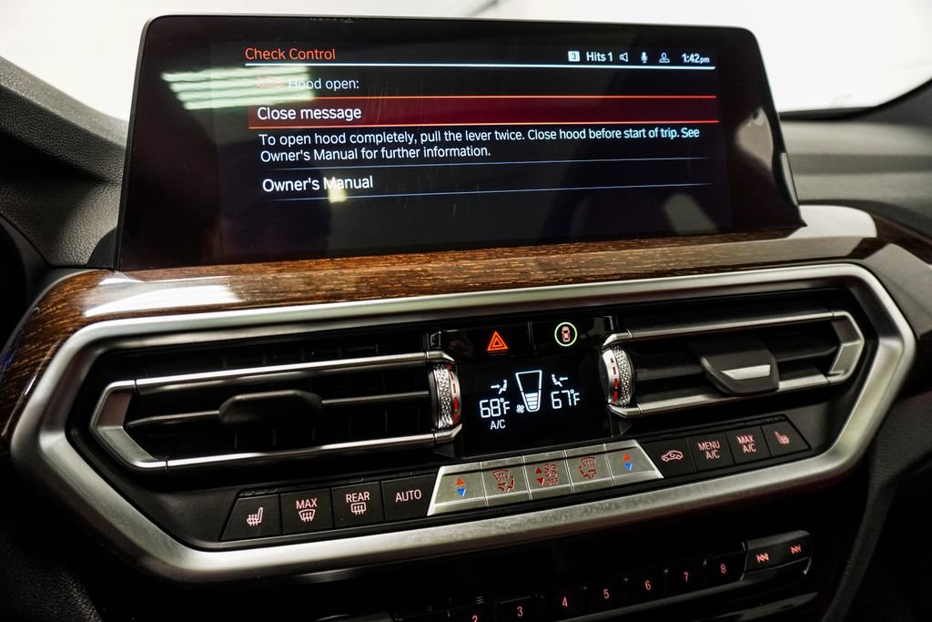 Used 2023 White BMW xDrive30i image 27