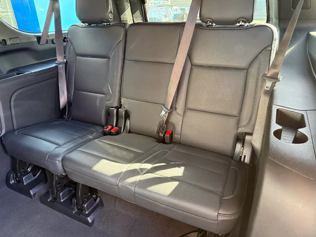 Used 2025 Summit White GMC Denali image 25