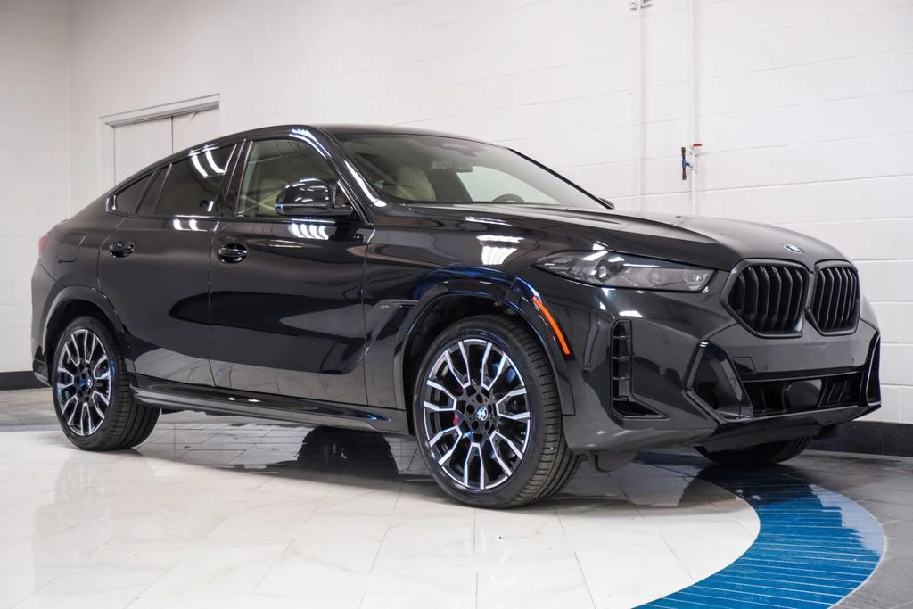 Used 2024 Black BMW xDrive40i image 5