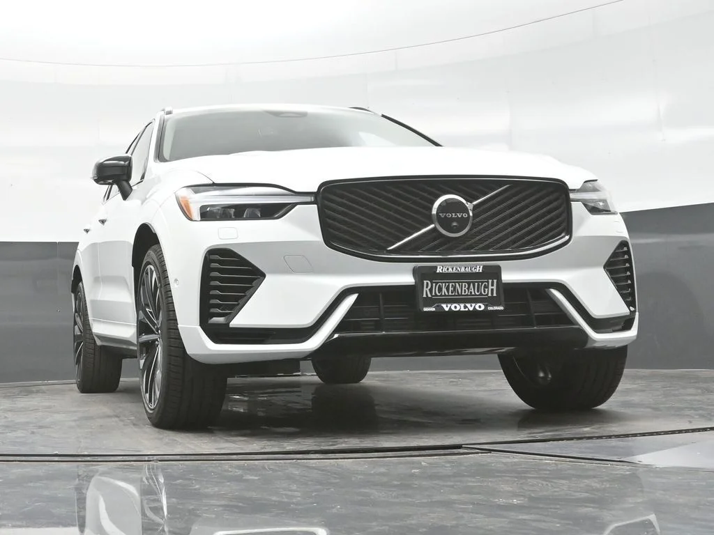 New 2026 Crystal White Volvo T8 Ultra image 20