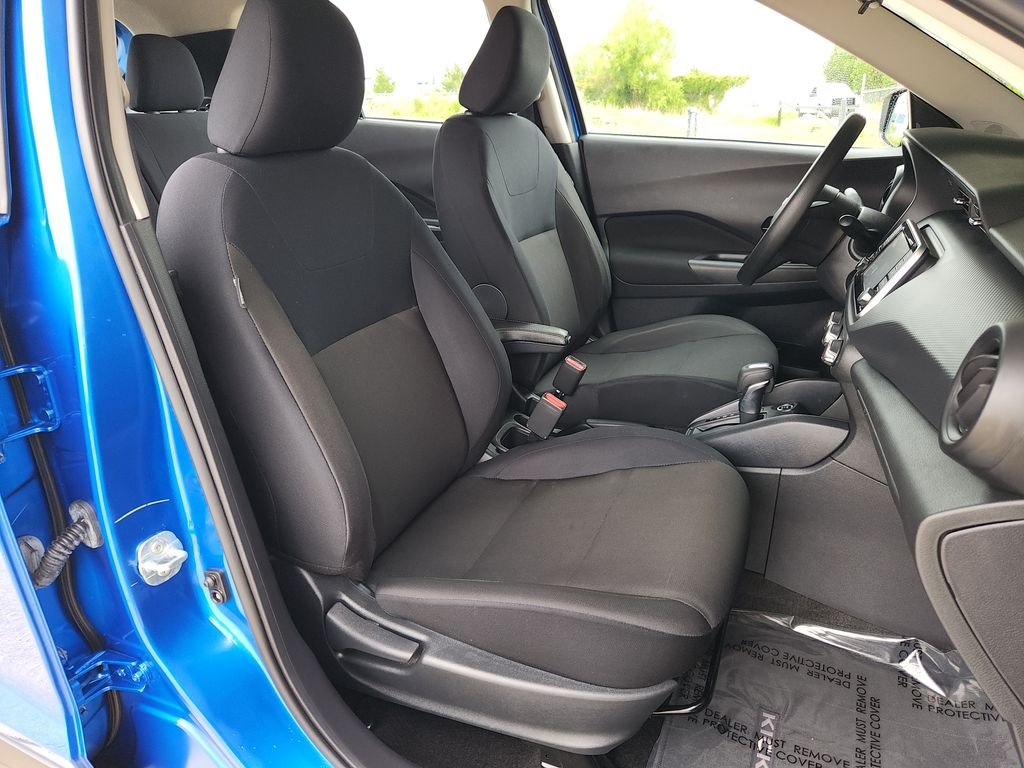 Certified Used 2024 Blue Nissan S image 15